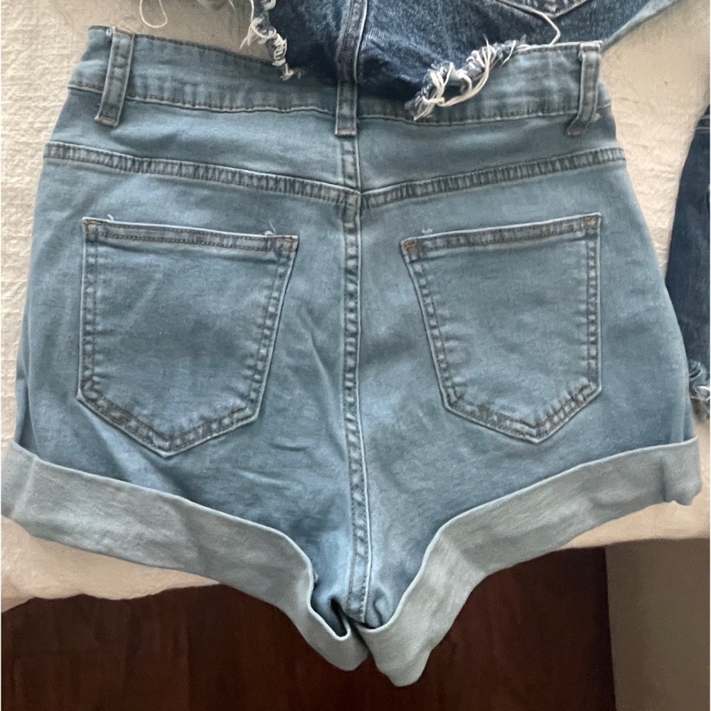 Four Pairs of Denim Shorts, Sizes 2, 24 ,25, S - Picture 6 of 15